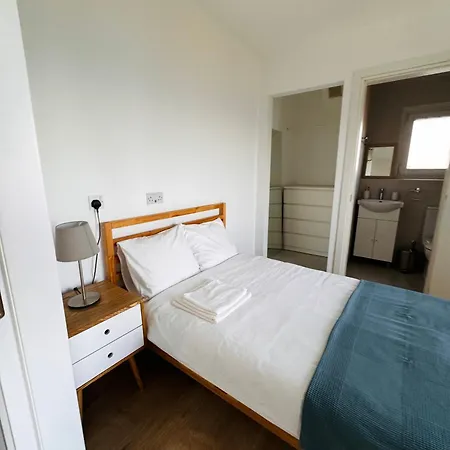 Sea View 3 Bedrooms Daire Limasol