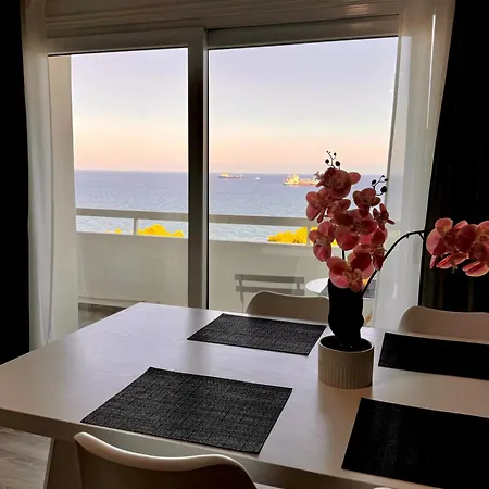 Sea View 3 Bedrooms * Лимасол