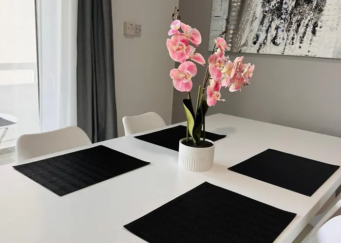 アパート Sea View 3 Bedrooms リマソール